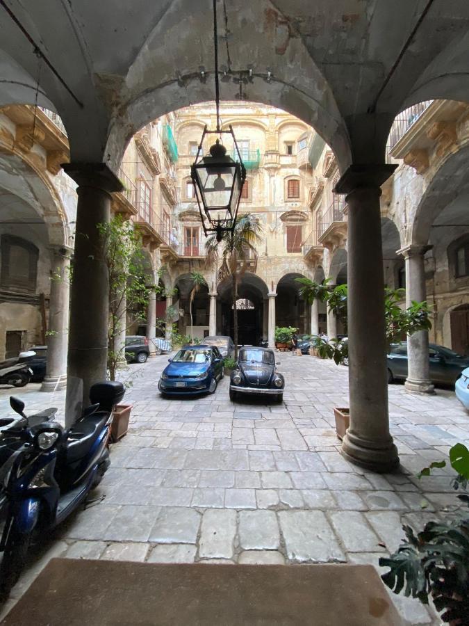 Palazzo Cuto Central Flat Palermo Bagian luar foto