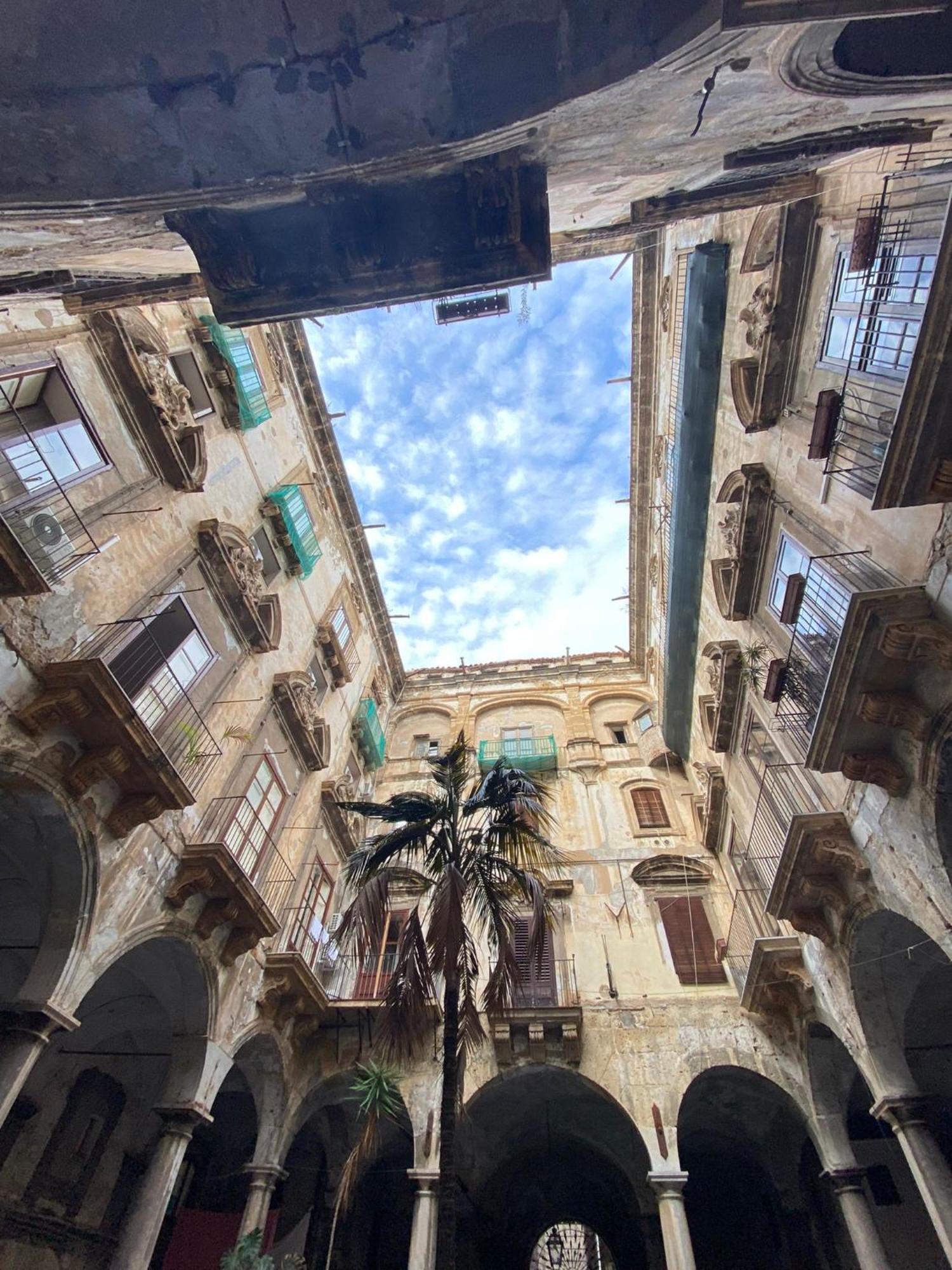 Palazzo Cuto Central Flat Palermo Bagian luar foto